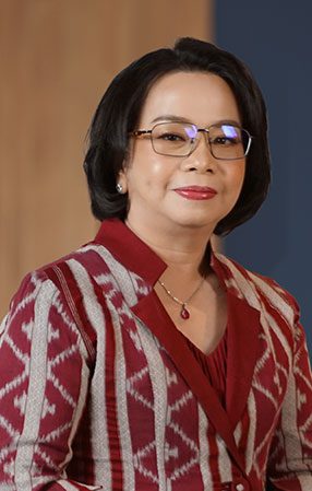 ellie turjandi